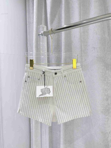 aw23 summer new fashion heavy industry full print diamond temperament celebrity style slim straight shorts, White;black
aw23 summer new fashion heavy industry full print diamond temperament celebrity style slim straight shorts, White;black