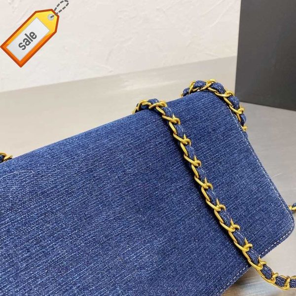 women brand designer shoulder bags tote 2023 new fashion texture denim envelope multifunctional portable crossbody bag gift box packaging fa
women brand designer shoulder bags tote 2023 new fashion texture denim envelope multifunctional portable crossbody bag gift box packaging fa