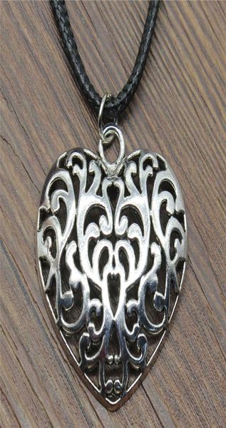 wysiwyg 5 pieces leather chain necklaces pendants choker collar vintage necklace handmade carved heart 35x35mm n6b140099911667, Golden;silver
wysiwyg 5 pieces leather chain necklaces pendants choker collar vintage necklace handmade carved heart 35x35mm n6b140099911667, Golden;silver