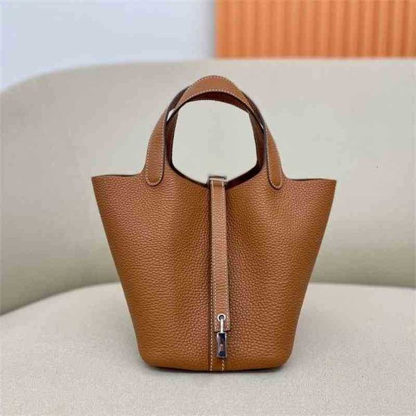 designer handbag hems bags togo kraft 2022 vegetable basket women's leather bucket litchi pattern layer portable mini
designer handbag hems bags togo kraft 2022 vegetable basket women's leather bucket litchi pattern layer portable mini