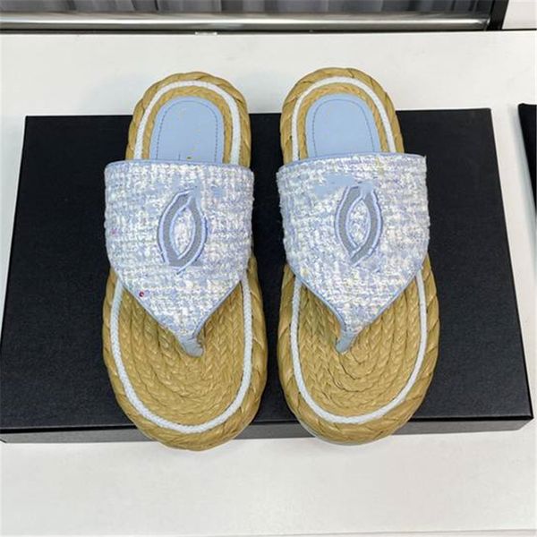 fashion slippers 2023 channel luxury design summer men's and women's flats thick soled leather rubber lettering logo casual cartoo, Black
fashion slippers 2023 channel luxury design summer men's and women's flats thick soled leather rubber lettering logo casual cartoo, Black