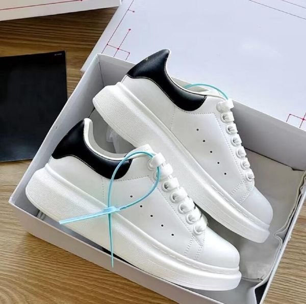 designer brand sneaker women shoes casual shoes outdoor sneakers mens leather white platforms pinks black red green alexanders size 35-45
designer brand sneaker women shoes casual shoes outdoor sneakers mens leather white platforms pinks black red green alexanders size 35-45