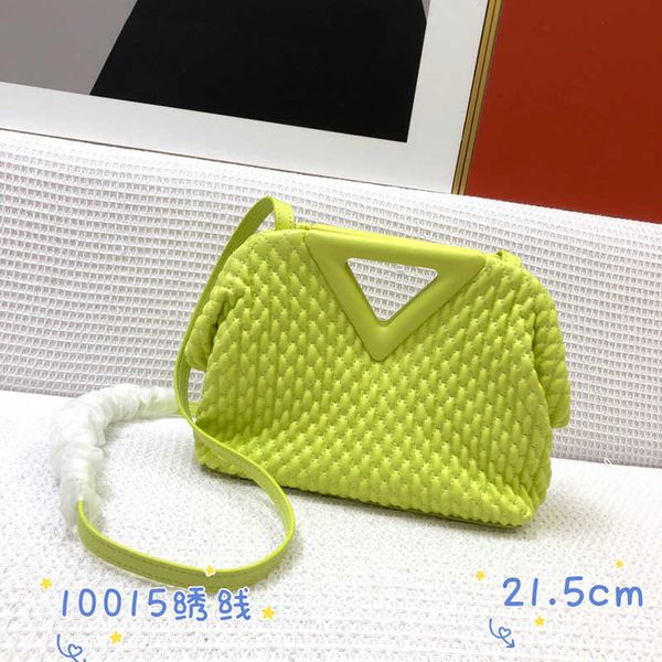 fashion designer bags shoulder totes crossbody bag ladies luxury triangle embroidery thread 2023 new
fashion designer bags shoulder totes crossbody bag ladies luxury triangle embroidery thread 2023 new