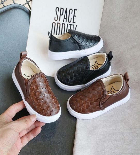 fashion letter children peas new boy small pu british wind leather child loafers soft bottom white toddler casual shoes 21301813827, Black;red
fashion letter children peas new boy small pu british wind leather child loafers soft bottom white toddler casual shoes 21301813827, Black;red
