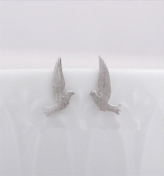 fashion flying peace pigeon modelling ear studs bird style gold silver rose three color optional suitable for men and women7662448, Golden;silver
fashion flying peace pigeon modelling ear studs bird style gold silver rose three color optional suitable for men and women7662448, Golden;silver