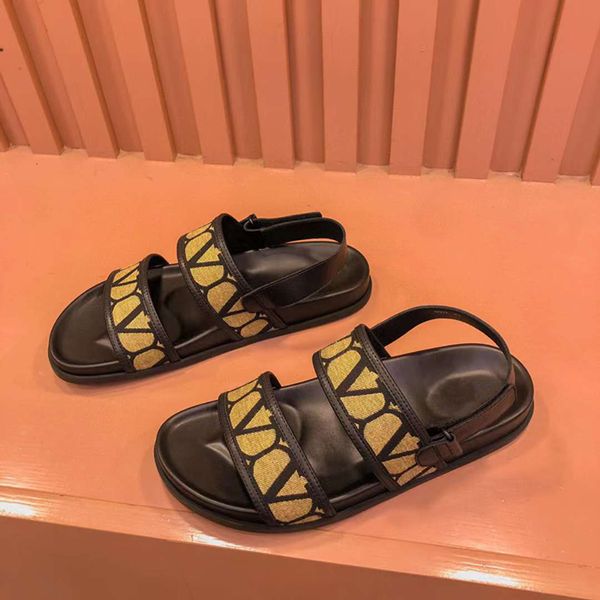 fashion men slippers sandals summer pool fun vltn flat slides italy luxury leather double strap rubber platforms designer non-slip sliders n, Black
fashion men slippers sandals summer pool fun vltn flat slides italy luxury leather double strap rubber platforms designer non-slip sliders n, Black
