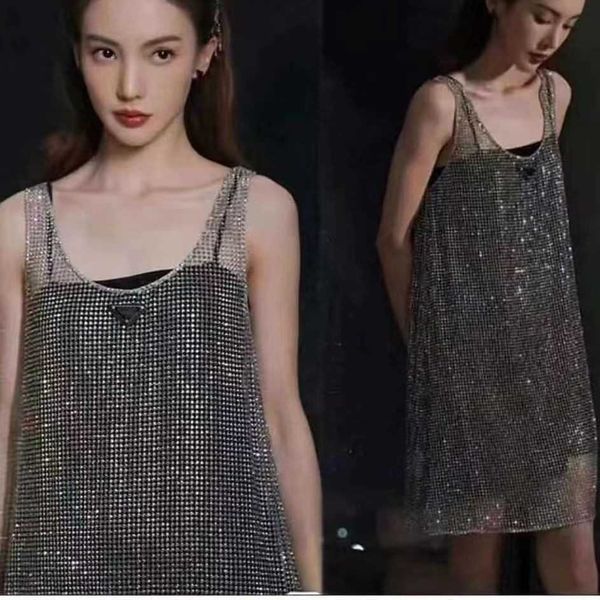 designer designer runway summer 2023 women's t-shirt fashion chain tanks ladies elegant letter women sleeveless casuals tank top, Black;gray
designer designer runway summer 2023 women's t-shirt fashion chain tanks ladies elegant letter women sleeveless casuals tank top, Black;gray
