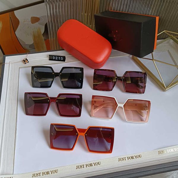 wholesale of h-letter new orange large frame for women's korean version trendy round face slim and uv resistant sunglasses{category}, White;black
wholesale of h-letter new orange large frame for women's korean version trendy round face slim and uv resistant sunglasses{category}, White;black