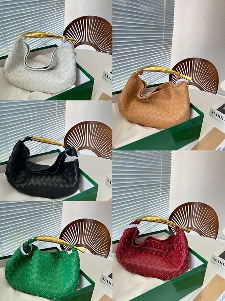 luxury woven bag designer totes women jodie shoulder bag b fashion metal handle v tote bags beach handbag lady mini purse 230524
luxury woven bag designer totes women jodie shoulder bag b fashion metal handle v tote bags beach handbag lady mini purse 230524