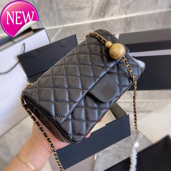 women's brand designers shoulder bags tote fashion classic clamshell small square bag texture gold ball adjustable shoulders crossbody
women's brand designers shoulder bags tote fashion classic clamshell small square bag texture gold ball adjustable shoulders crossbody