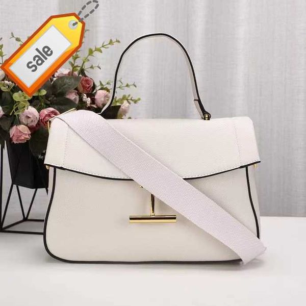 brand designer handbags shoulder crossbody bag tote 2023 new women's texture single shoulders messenger bag fashion tote bags gift box
brand designer handbags shoulder crossbody bag tote 2023 new women's texture single shoulders messenger bag fashion tote bags gift box