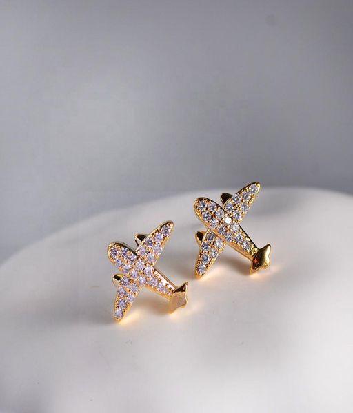 simple whole brass gold plated inlay zircon airplane shaped cute stud earrings for women jewelry5136912, Golden;silver
simple whole brass gold plated inlay zircon airplane shaped cute stud earrings for women jewelry5136912, Golden;silver
