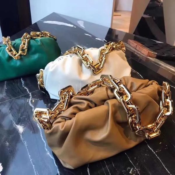 women's designer handbag leather cloud soft dumpling shoulder bag size 27*15*8cm large chain handbag designer women's crossbody ba
women's designer handbag leather cloud soft dumpling shoulder bag size 27*15*8cm large chain handbag designer women's crossbody ba