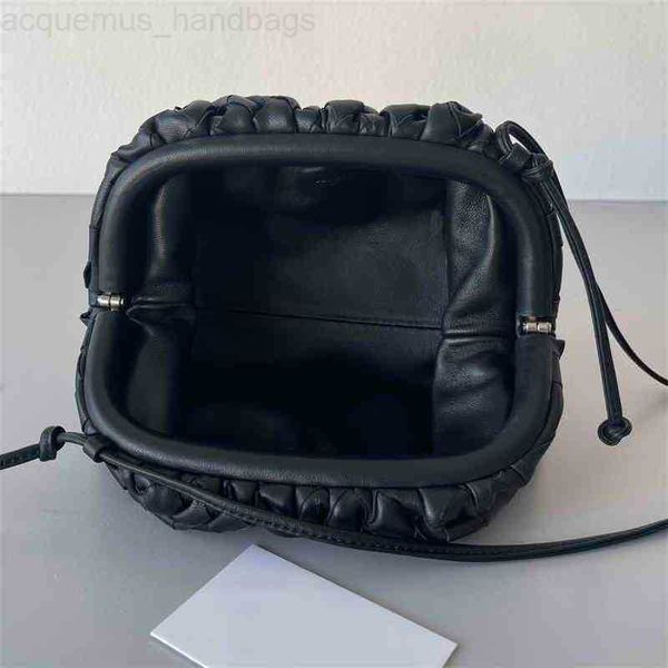 bottegas designer handbags vene bags pouches clouds luxury luxurys s weave bag genuine leather soft clutch for women with shoulder h 537u
bottegas designer handbags vene bags pouches clouds luxury luxurys s weave bag genuine leather soft clutch for women with shoulder h 537u