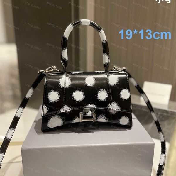 luxurys hourglass women handbags tote designer hourglass polka dot bag handbag handle totes shoulder bags b shopping mens crossbody purses
luxurys hourglass women handbags tote designer hourglass polka dot bag handbag handle totes shoulder bags b shopping mens crossbody purses