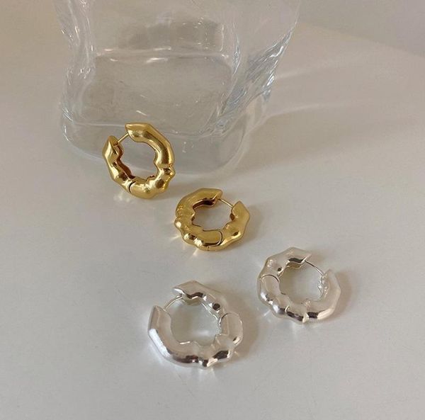 hoop huggie umagical minimalist irregular matte geometric earring for women fashion gold silver color hollow metallic jewelry2321024, Golden;silver
hoop huggie umagical minimalist irregular matte geometric earring for women fashion gold silver color hollow metallic jewelry2321024, Golden;silver