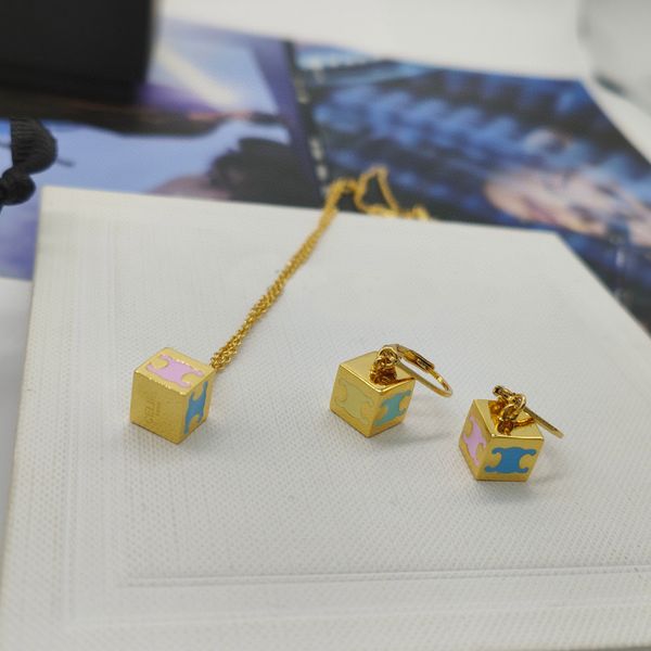 2023 luxury quality charm drop earring with enamel color pendant necklace square shape have box stamp ps7217b, Silver
2023 luxury quality charm drop earring with enamel color pendant necklace square shape have box stamp ps7217b, Silver