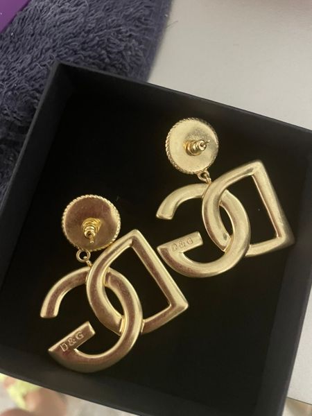 2023 exquisite fashion classic 18k gold letter pendant light pendant earrings for women 2.3.4cm optional essential earrings, Golden
2023 exquisite fashion classic 18k gold letter pendant light pendant earrings for women 2.3.4cm optional essential earrings, Golden