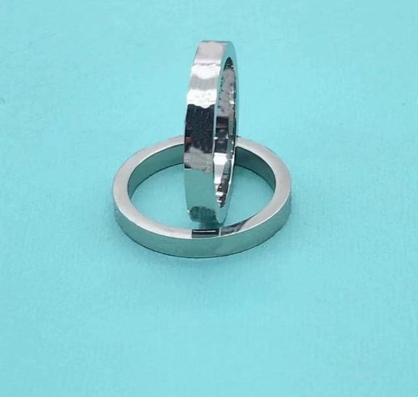 classic 2021 style diamond ring for men and women couples t family luxury jewelry with exquisite packaging gift box1499423, Silver
classic 2021 style diamond ring for men and women couples t family luxury jewelry with exquisite packaging gift box1499423, Silver