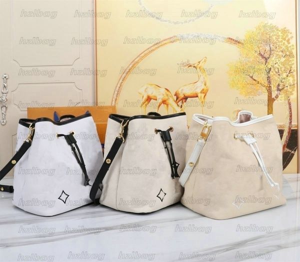 2023ss by the pool neonoe mm designer woven bucket bag raffia cotton drawstring bags embroidered monograms summer shouler bag
2023ss by the pool neonoe mm designer woven bucket bag raffia cotton drawstring bags embroidered monograms summer shouler bag