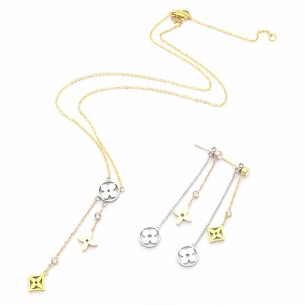 2021 europe america fashion style jewelry sets lady women hollow out three flower with diamond initials necklace earrings sets 1s1197518, Silver
2021 europe america fashion style jewelry sets lady women hollow out three flower with diamond initials necklace earrings sets 1s1197518, Silver