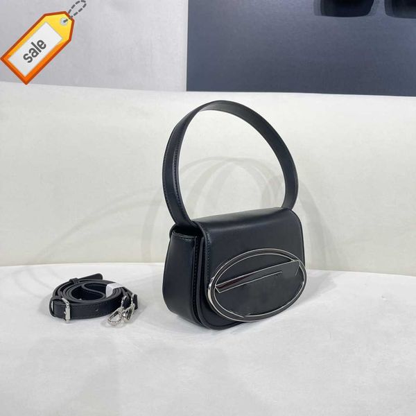 woman's luxury designer bags handbag jingle bag shoulder crossbody bags tote new fashion texture leather portable underarm bag totebags
woman's luxury designer bags handbag jingle bag shoulder crossbody bags tote new fashion texture leather portable underarm bag totebags