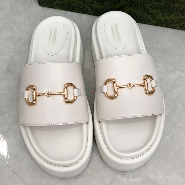 2023 fashion summer designer slippers luxury women sandal leather flat slide lady beach flip flop casual slipper shoes with box 35-40 -596, Black
2023 fashion summer designer slippers luxury women sandal leather flat slide lady beach flip flop casual slipper shoes with box 35-40 -596, Black