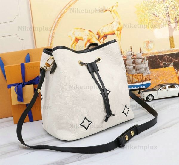 summer by the pool neonoe mm bucket bag designer woven drawstring bags raffia cotton embroidered monograms flowers beach poolside seaside ho
summer by the pool neonoe mm bucket bag designer woven drawstring bags raffia cotton embroidered monograms flowers beach poolside seaside ho