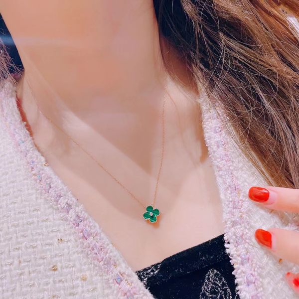 band diamond 5a quality four leaf clover necklace natural shell gemstone gold plated 18k designer for woman t0p advanced materials luxury cl, Silver
band diamond 5a quality four leaf clover necklace natural shell gemstone gold plated 18k designer for woman t0p advanced materials luxury cl, Silver
