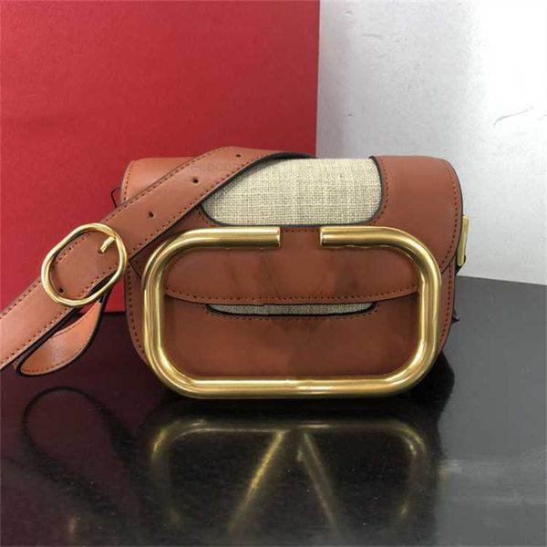 designer small outdoor bag luxurys winter bag flip women magnetic solid color shoulder cross buckle adjustable straps loco bag bbp7
designer small outdoor bag luxurys winter bag flip women magnetic solid color shoulder cross buckle adjustable straps loco bag bbp7