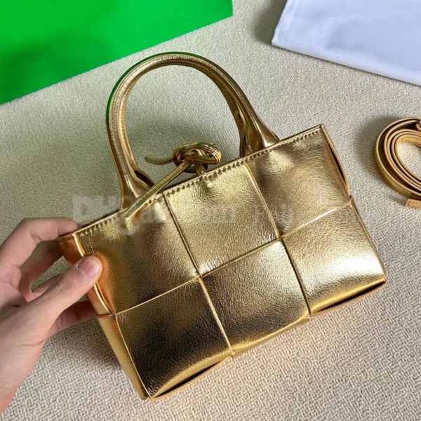 designer bag mini tote bag cowhide weave shoulder bags handbags fashion binding removable adjustable strap travel shopping purse cell phone
designer bag mini tote bag cowhide weave shoulder bags handbags fashion binding removable adjustable strap travel shopping purse cell phone