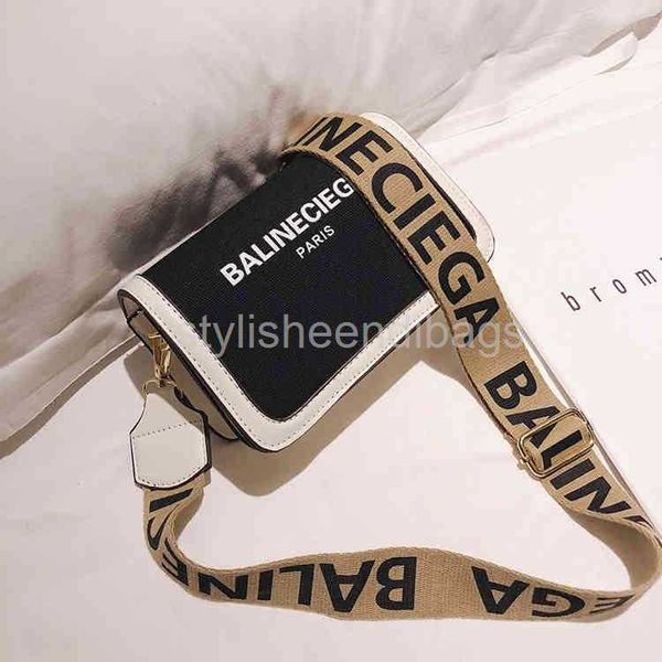 designer bags small black bag texture women's fashion letter print single shoulder bag messenger fashion small purses handbag mini cros
designer bags small black bag texture women's fashion letter print single shoulder bag messenger fashion small purses handbag mini cros