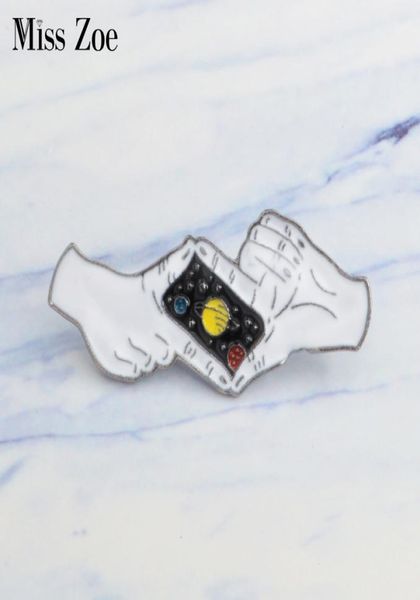 miss zoe een foto van sterrenhemel emaille pins universe broche gifts pictogram badge denim jeans revers pin kleding cap bag creat5488139, Gray
miss zoe een foto van sterrenhemel emaille pins universe broche gifts pictogram badge denim jeans revers pin kleding cap bag creat5488139, Gray