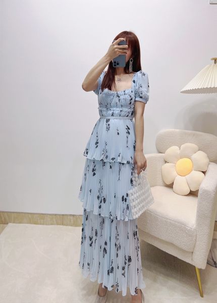 auth s-elf portrait blue printed square neck pleated thin fairy long dress tourism holiday beach dress, Black;gray
auth s-elf portrait blue printed square neck pleated thin fairy long dress tourism holiday beach dress, Black;gray