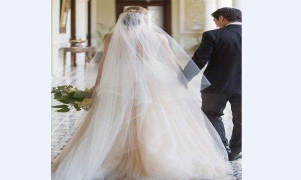 simple white wedding veil 3 meters long soft bridal veils onelayer ivory color wedding accessories with comb for 2703592, Black
simple white wedding veil 3 meters long soft bridal veils onelayer ivory color wedding accessories with comb for 2703592, Black