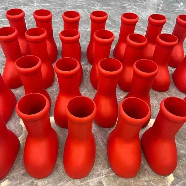 2023 spring new online celebrity at home and abroad fashion creative flat bottom waterproof outwear elevated big head couple rain boots, Black
2023 spring new online celebrity at home and abroad fashion creative flat bottom waterproof outwear elevated big head couple rain boots, Black
