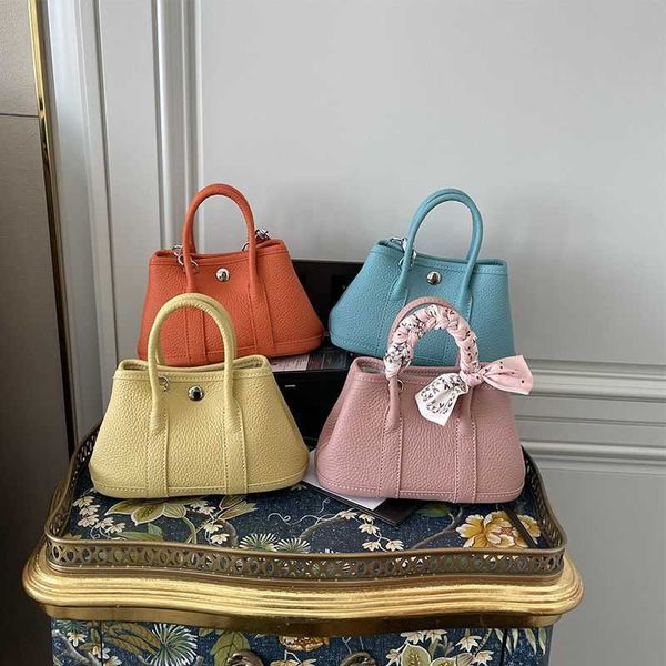 factory wholesale designer h ormes totes handbags mini garden bag leather messenger small layer handbag new color shoulder fashion women hav
factory wholesale designer h ormes totes handbags mini garden bag leather messenger small layer handbag new color shoulder fashion women hav