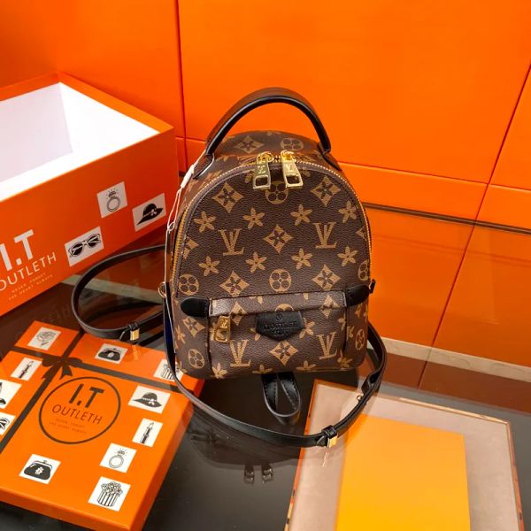 luxury bags leather fashion backpack shoulder bag designer messenger for women men back pack canvas handbag aa
luxury bags leather fashion backpack shoulder bag designer messenger for women men back pack canvas handbag aa