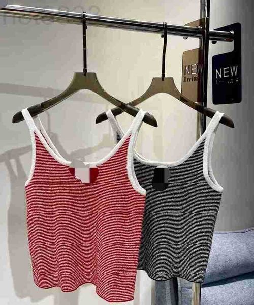 women's sweaters designer 2023 spring summer women sweater red black brand same style sleeveless v neck fashion clothes y2v0, White;black
women's sweaters designer 2023 spring summer women sweater red black brand same style sleeveless v neck fashion clothes y2v0, White;black