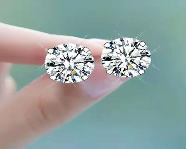 brand new s925 sterling silver fourclaw charm male and female zircon pierced ears compact and simple diamond ear bone earrings4474768, Golden
brand new s925 sterling silver fourclaw charm male and female zircon pierced ears compact and simple diamond ear bone earrings4474768, Golden