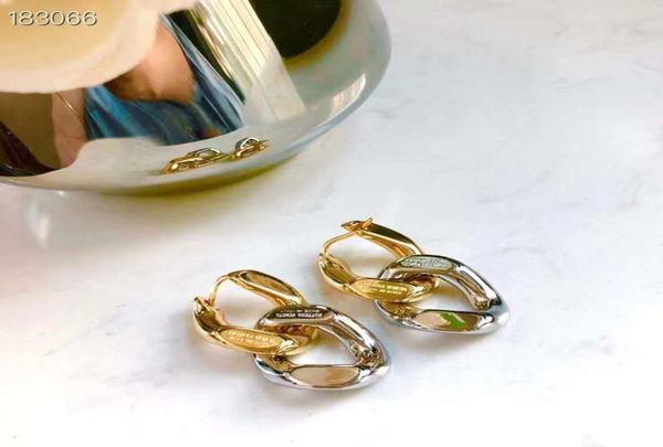 2020new golden simple letter pendant earrings highend fashion women039s earrings1991720
2020new golden simple letter pendant earrings highend fashion women039s earrings1991720