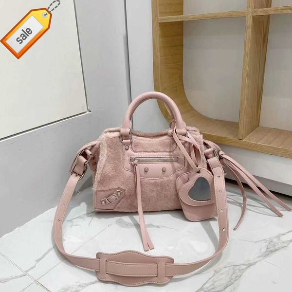 women's brand designer handbags shoulder bag crossbody bag tote autumn/winter collection new motorcycle bags texture leather portable r
women's brand designer handbags shoulder bag crossbody bag tote autumn/winter collection new motorcycle bags texture leather portable r