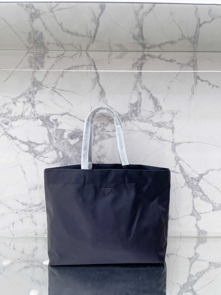 prad 10 days arrival designer tote bags winter 2022 luxury handbag shoulder bags purse wallets large capacity totes black khaki versatile
prad 10 days arrival designer tote bags winter 2022 luxury handbag shoulder bags purse wallets large capacity totes black khaki versatile