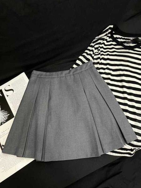 skirts designer summer new academy style sweet, cute, playful age reducing metal letter decoration a edition pleated short skirt 2gwy, Black
skirts designer summer new academy style sweet, cute, playful age reducing metal letter decoration a edition pleated short skirt 2gwy, Black