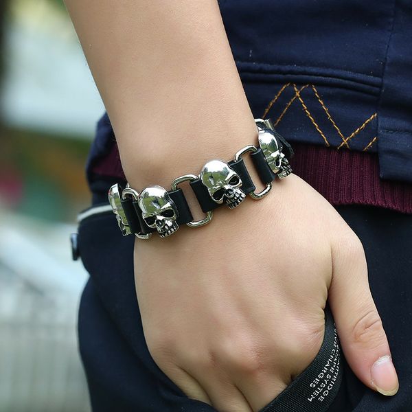 personalized trend punk style cowhide bracelet, simple and domineering hip-hop skull leather bracelet, Golden;silver
personalized trend punk style cowhide bracelet, simple and domineering hip-hop skull leather bracelet, Golden;silver