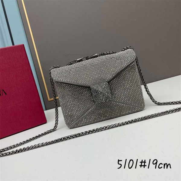 designer square outdoor bag luxurys chain full diamond crystal bag straddle shopping same small shoulder underarm loco bag pyn9
designer square outdoor bag luxurys chain full diamond crystal bag straddle shopping same small shoulder underarm loco bag pyn9
