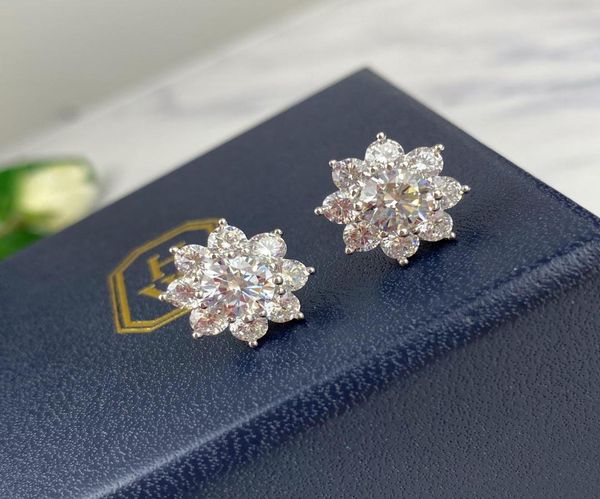 h luxury earrings stud 925 sterling silver wedding anniversary diamond earring engagement fashion jewelry women party original box7306504, Golden;silver
h luxury earrings stud 925 sterling silver wedding anniversary diamond earring engagement fashion jewelry women party original box7306504, Golden;silver