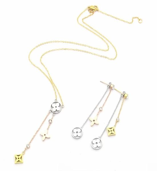 2021 europe america fashion style jewelry sets lady women hollow out three flower with diamond initials necklace earrings sets 1s1638553, Silver
2021 europe america fashion style jewelry sets lady women hollow out three flower with diamond initials necklace earrings sets 1s1638553, Silver