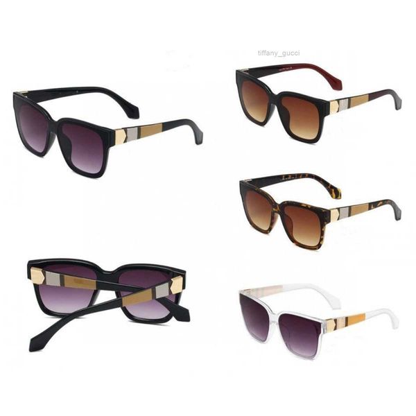 designer sunglasses for women mens letter sun glasses eyewear beach outdoor shades pc frame goggles sport driving luxury with original box 4, White;black
designer sunglasses for women mens letter sun glasses eyewear beach outdoor shades pc frame goggles sport driving luxury with original box 4, White;black