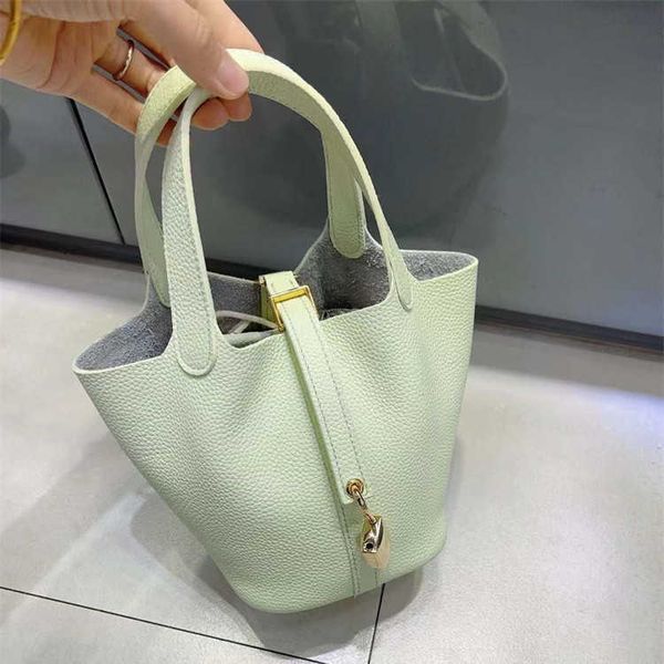 wholesale designer h ormes totes handbags 2023 new togo layer cowhide vegetable basket bag water bucket 14cm small handheld tidy have logo
wholesale designer h ormes totes handbags 2023 new togo layer cowhide vegetable basket bag water bucket 14cm small handheld tidy have logo